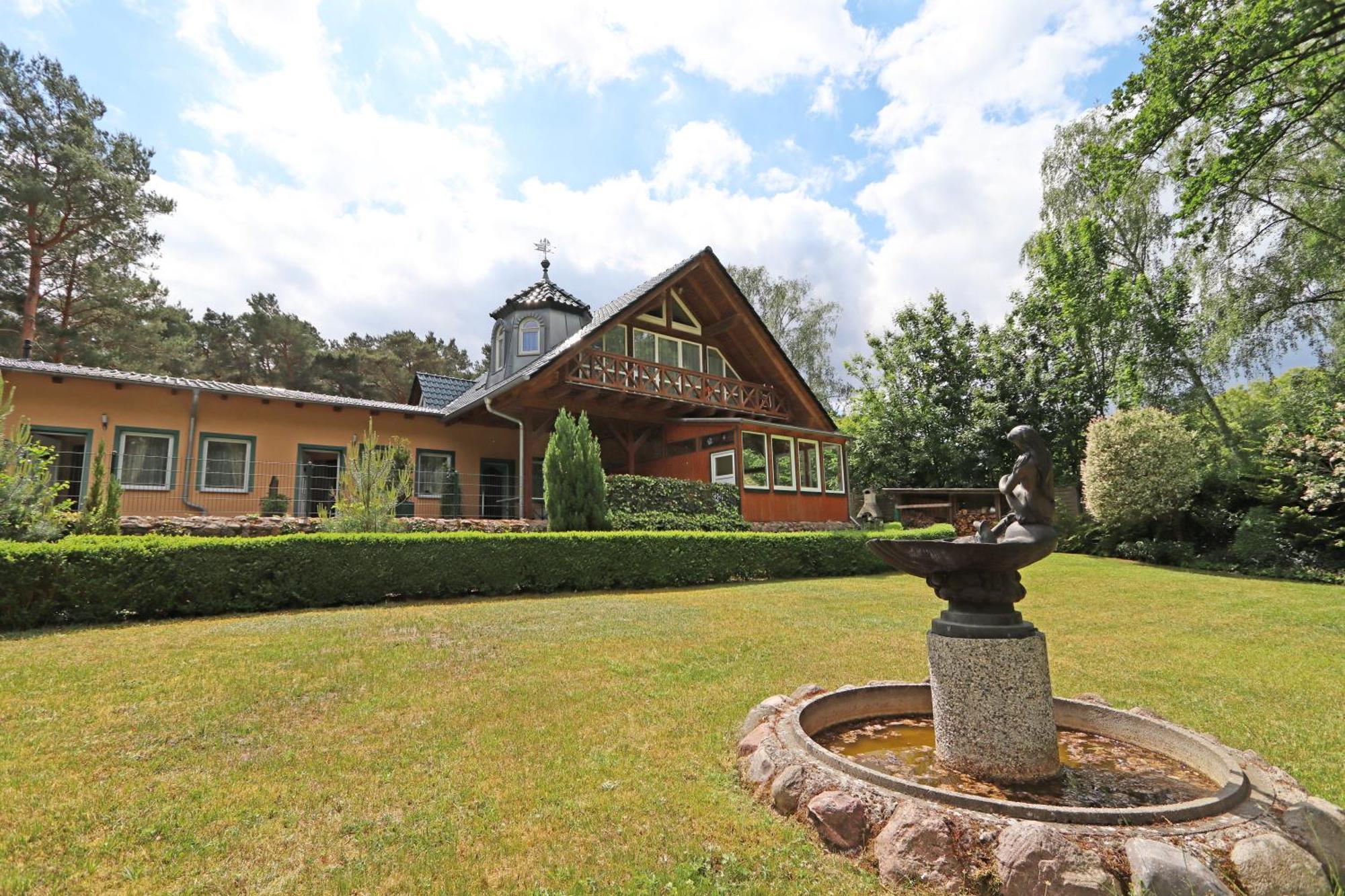 Ferienhaus Star Villa-Paelitzsee Grosszerlang 外观 照片